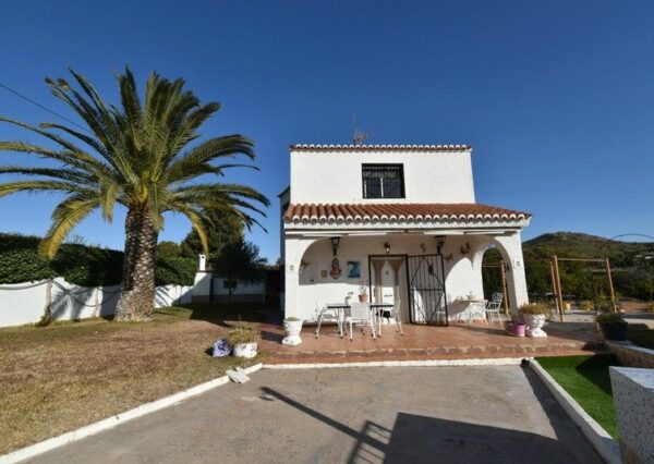enovia real estate Attraktive Villa in Riba Roja del Turia 3